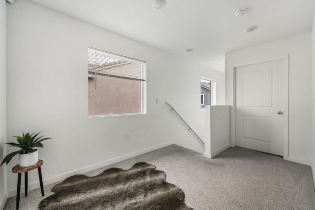 5512 Molino Cir, Roseville, CA 95747