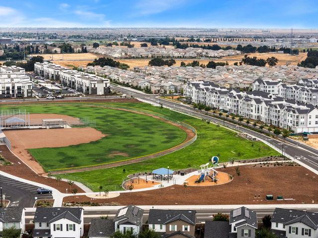 5512 Molino Cir, Roseville, CA 95747
