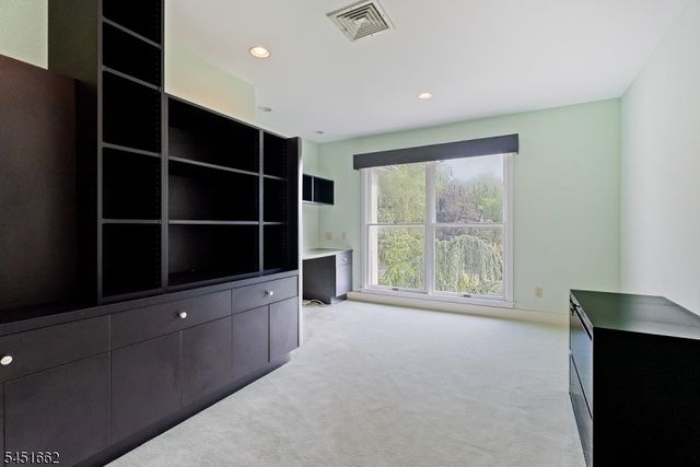31 Blackbirch Rd, Scotch Plains Twp., NJ 07076