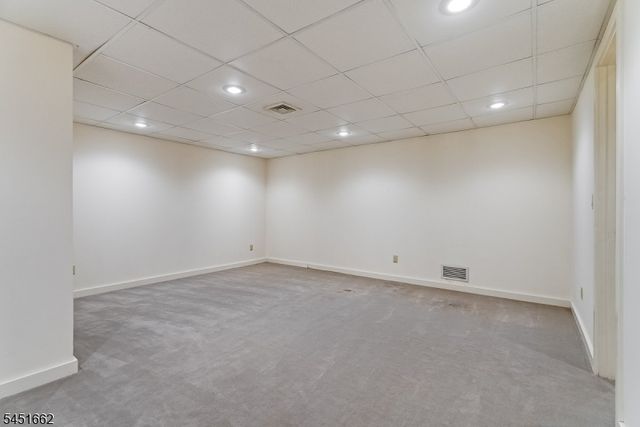 31 Blackbirch Rd, Scotch Plains Twp., NJ 07076