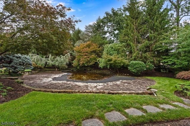 31 Blackbirch Rd, Scotch Plains Twp., NJ 07076
