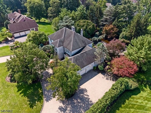 31 Blackbirch Rd, Scotch Plains Twp., NJ 07076