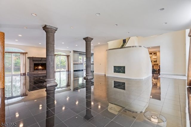 31 Blackbirch Rd, Scotch Plains Twp., NJ 07076