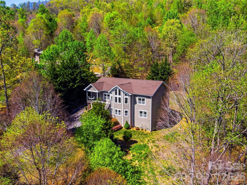 24 Sunnie Rae Lane, Candler, NC 28715
