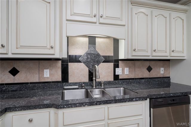 2935 Lake Crest, Tuscaloosa, AL 35406