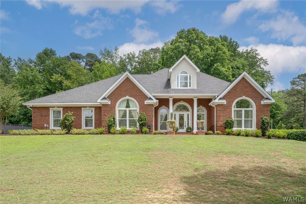 2935 Lake Crest, Tuscaloosa, AL 35406
