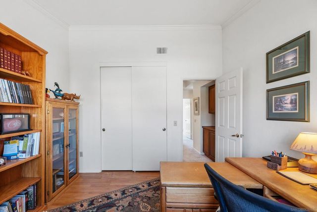 821 Inspiration Ln, Escondido, CA 92025