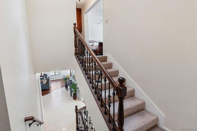 821 Inspiration Ln, Escondido, CA 92025