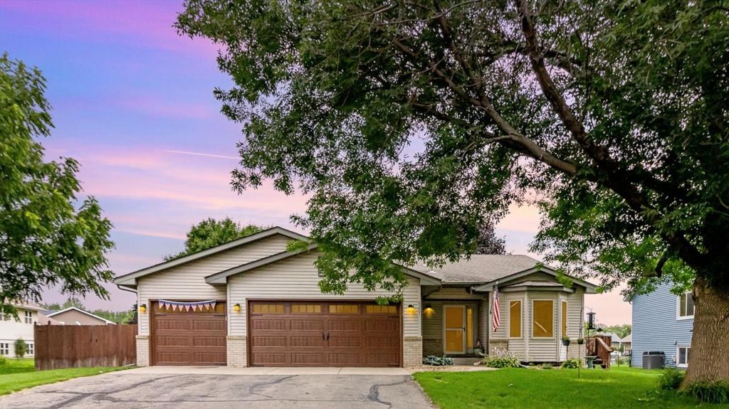 6207 175th Street W, Farmington, MN 55024