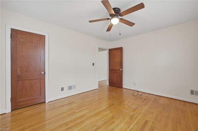 504 W Little Creek RD, Norfolk, VA 23505