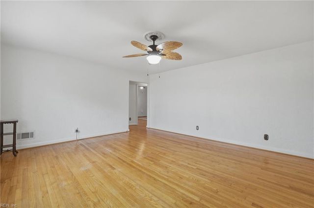 504 W Little Creek RD, Norfolk, VA 23505