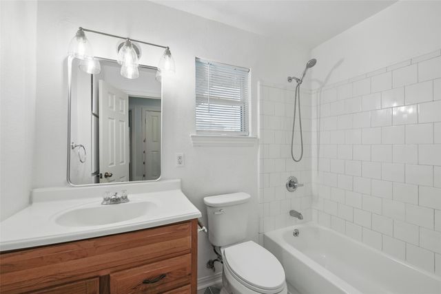 506 E Alexander Lane, Euless, TX 76040
