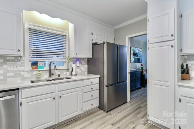 1451 Pine Needle Lane, Mooresville, NC 28115