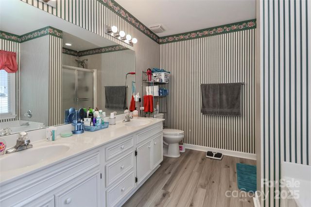 1451 Pine Needle Lane, Mooresville, NC 28115