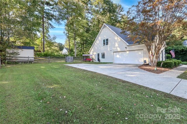 1451 Pine Needle Lane, Mooresville, NC 28115
