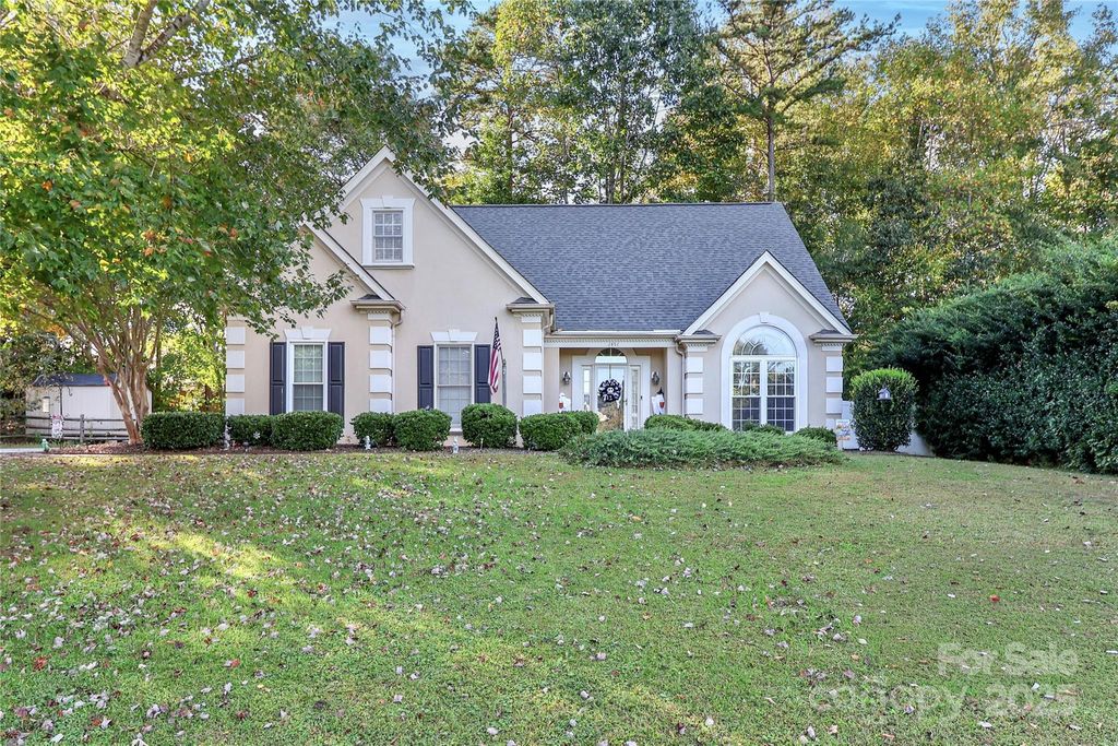 1451 Pine Needle Lane, Mooresville, NC 28115