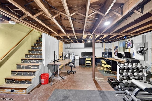 354 Long Hill Rd, Hillsborough Twp., NJ 08844
