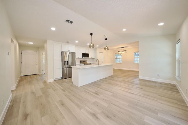 1240 WINDWAY CIRCLE, Kissimmee, FL 34744