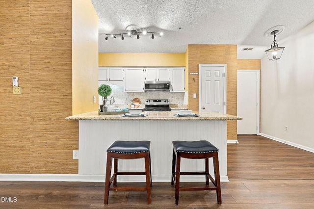 1300 Park Glen Drive 302, Raleigh, NC 27610