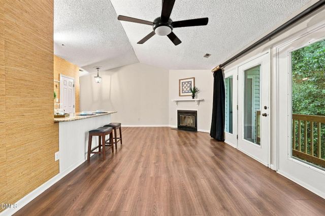 1300 Park Glen Drive 302, Raleigh, NC 27610
