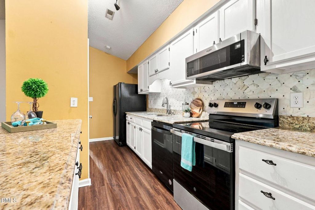 1300 Park Glen Drive 302, Raleigh, NC 27610