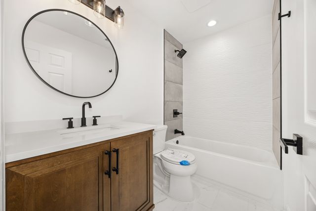 813 Audrey Avenue, Joliet, IL 60436