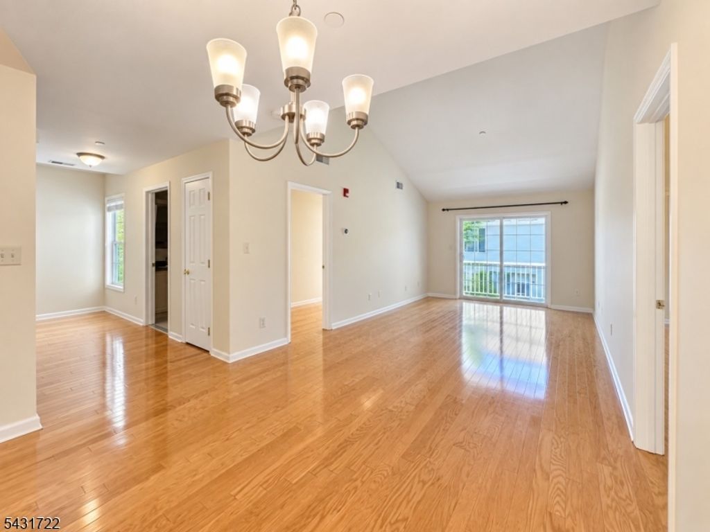 362 Cambridge Dr, Butler Boro, NJ 07405 — photo 2
