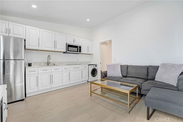 18216 Hartland Street, Reseda, CA 91335