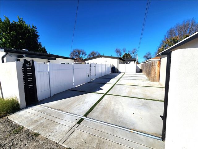 18216 Hartland Street, Reseda, CA 91335