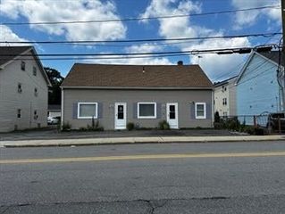 6 St. Paul St. 6, Blackstone, MA 01504