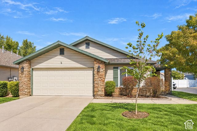 1112 W AUTUMN LEAF LN, Taylorsville, UT 84123