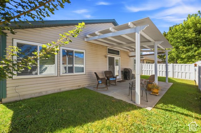 1112 W AUTUMN LEAF LN, Taylorsville, UT 84123