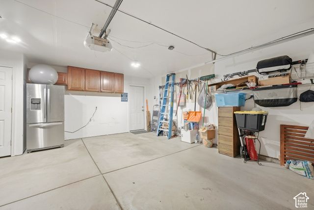 1112 W AUTUMN LEAF LN, Taylorsville, UT 84123
