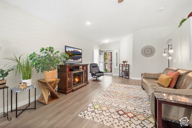 1112 W AUTUMN LEAF LN, Taylorsville, UT 84123