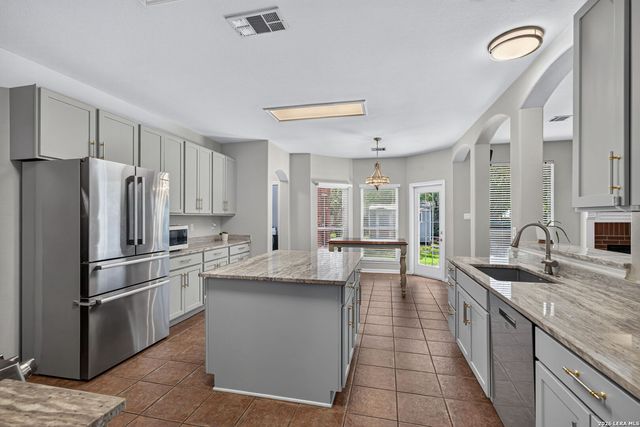 13422 Blackstone, Universal City, TX 78148