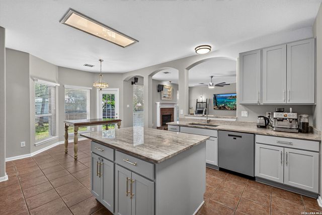 13422 Blackstone, Universal City, TX 78148