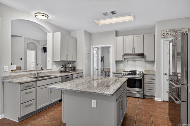 13422 Blackstone, Universal City, TX 78148