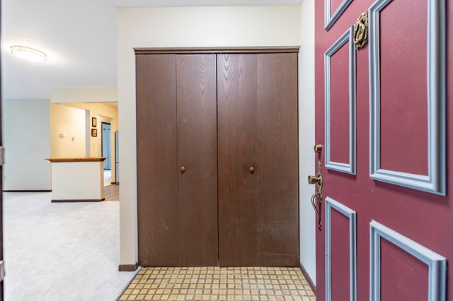 931 W Glen Park Avenue 204, Griffith, IN 46319