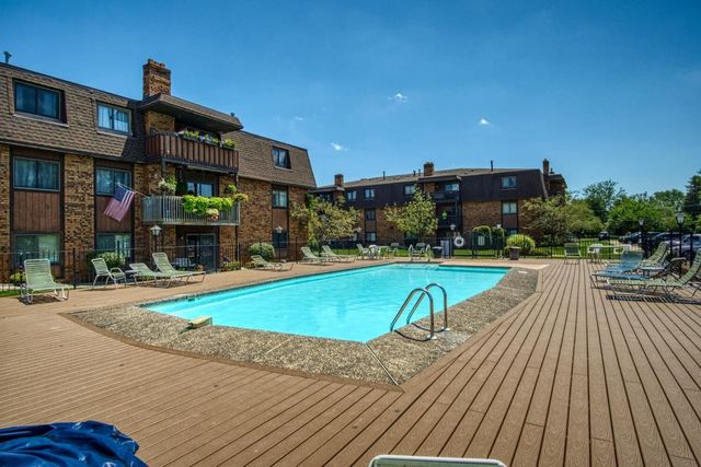 931 W Glen Park Avenue 204, Griffith, IN 46319