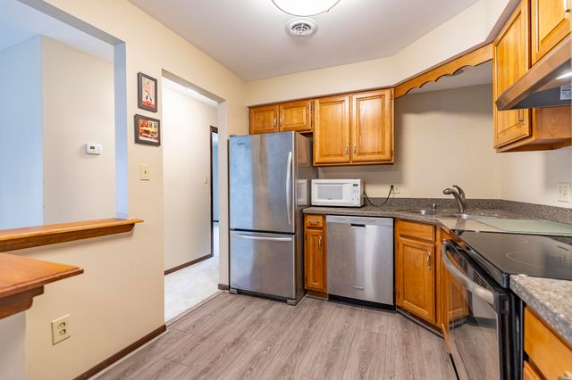 931 W Glen Park Avenue 204, Griffith, IN 46319