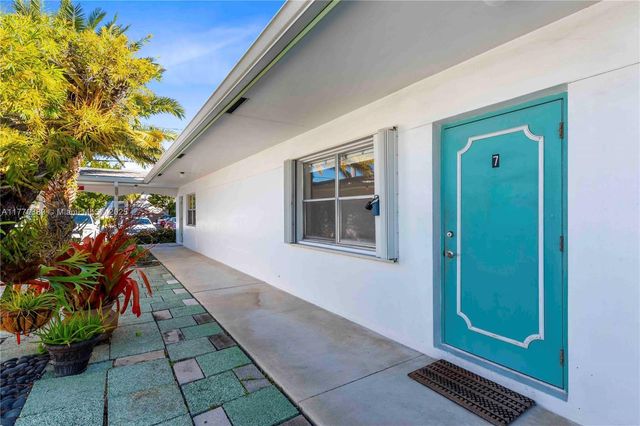 3240 NE 16th Street 7, Pompano Beach, FL 33062