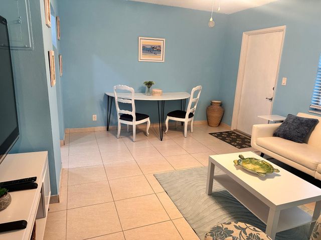 3240 NE 16th Street 7, Pompano Beach, FL 33062