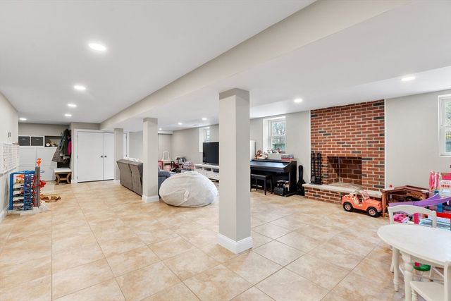 44 Tyler Road, Lexington, MA 02420