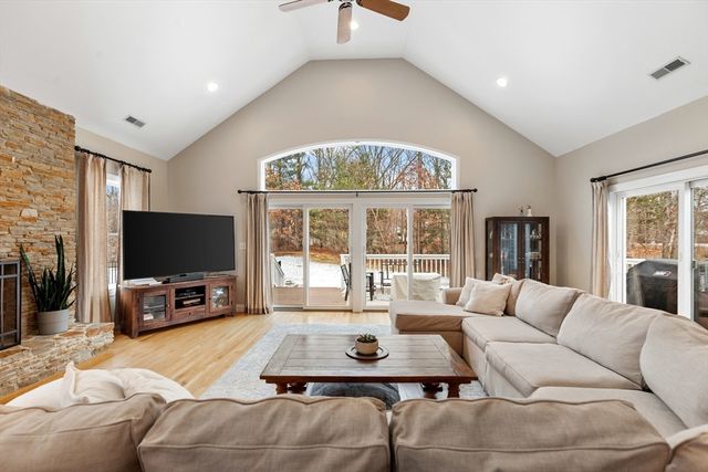 44 Tyler Road, Lexington, MA 02420