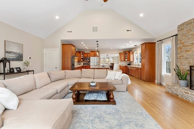 44 Tyler Road, Lexington, MA 02420