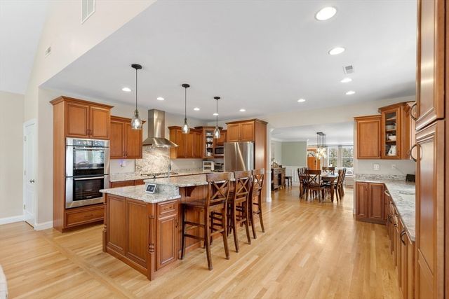 44 Tyler Road, Lexington, MA 02420