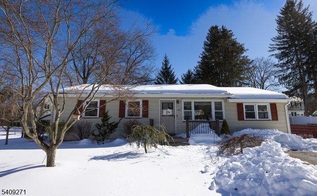 26 Aspen Ln, West Milford Twp., NJ 07480