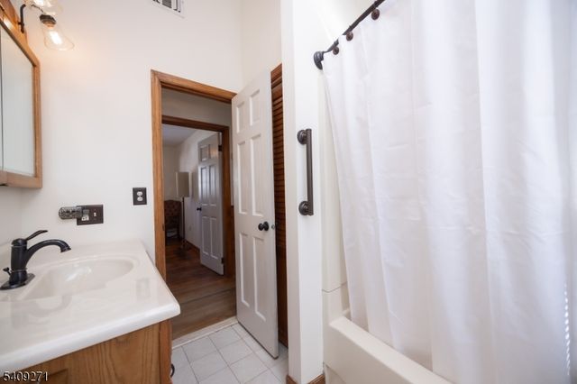 26 Aspen Ln, West Milford Twp., NJ 07480