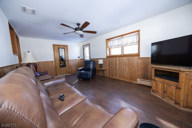 26 Aspen Ln, West Milford Twp., NJ 07480