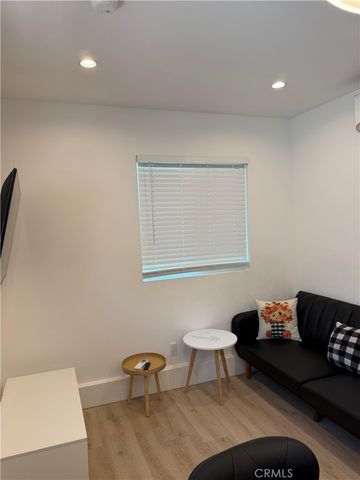 7044 Teesdale, North Hollywood, CA 91605